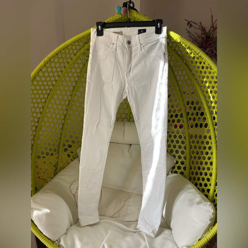 AG Adriano Goldschmied white Farrah Skinny jeans, size 28